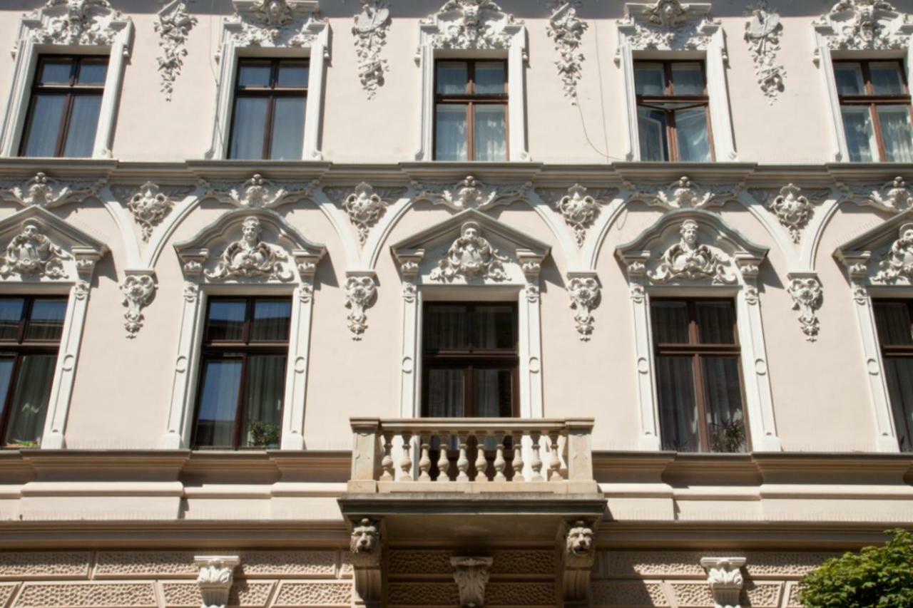 Quiet Loft Michalowskiego Street Kraków Eksteriør billede